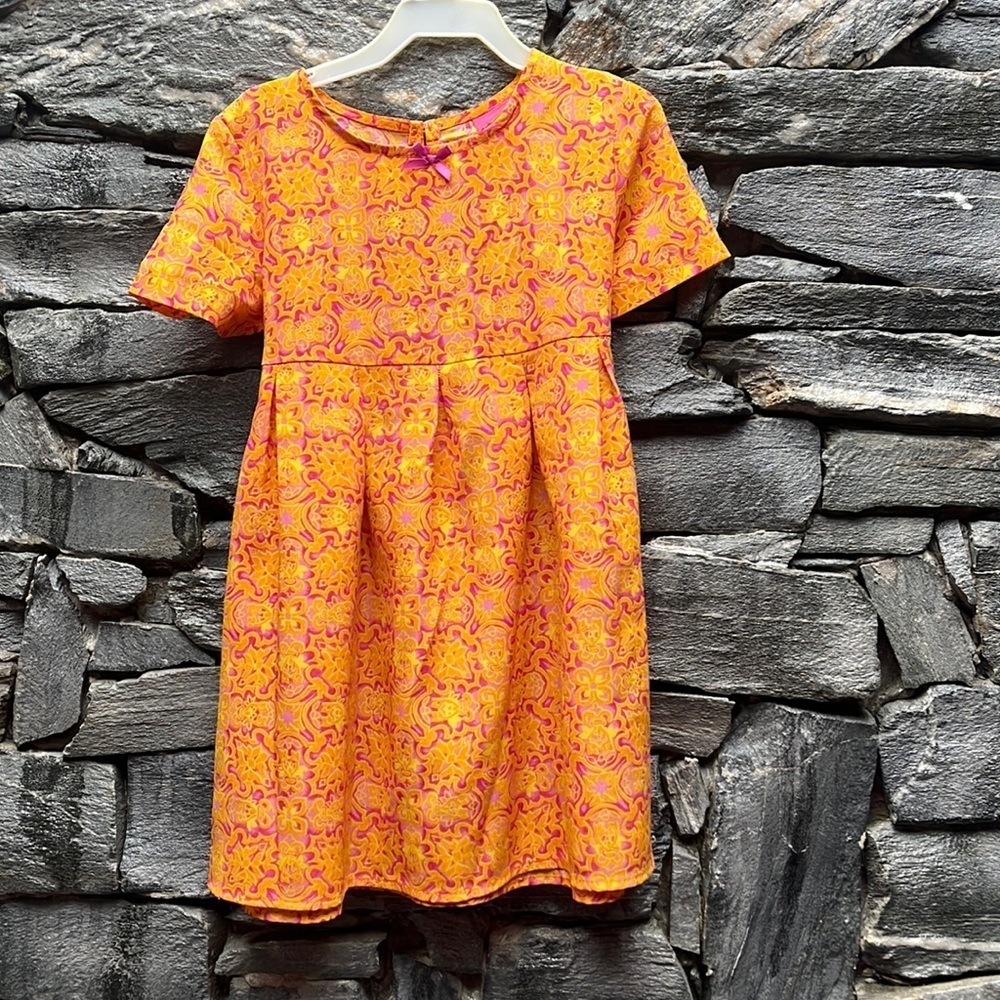 Super cute dress 🌈